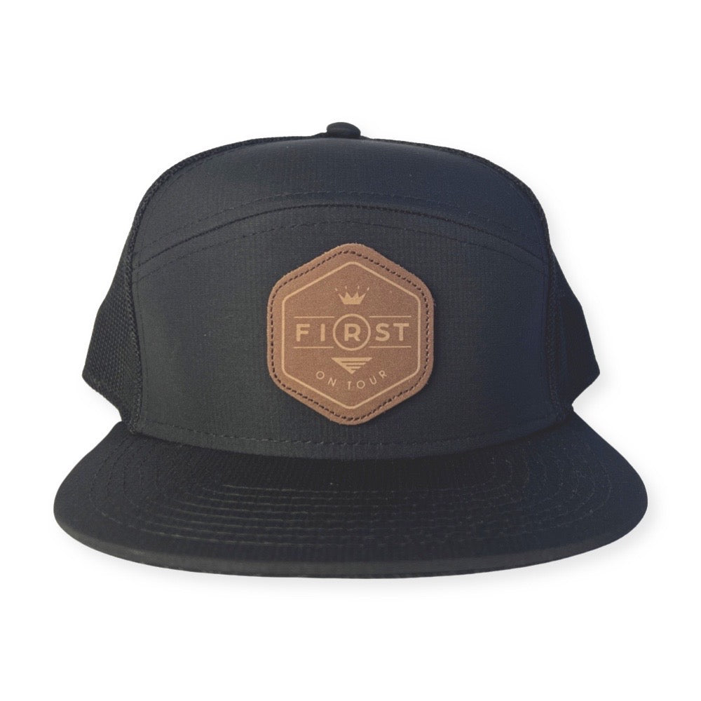 LOGO PATCH TRUCKER - BLACK